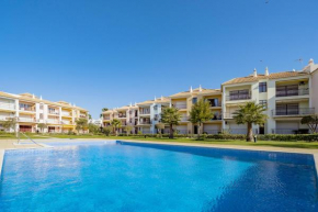 2 Bed Apartment, Quarteira, 10 Min walk to Vilamoura